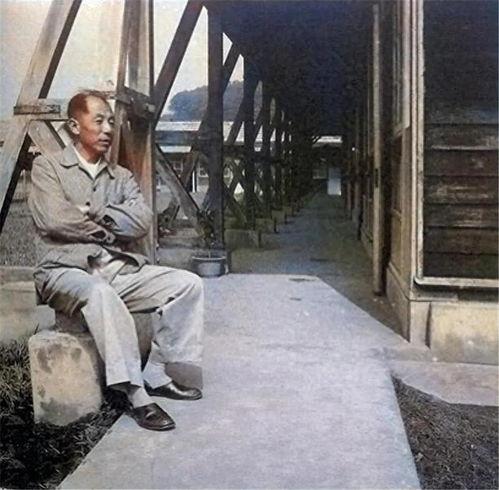 张学良囚禁照片,历史照片背后的悲壮人生