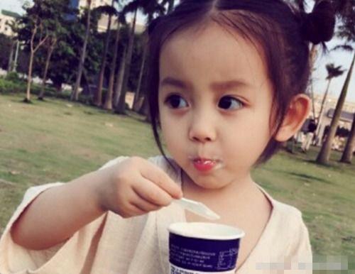 网红小女孩宝宝,网络红人的童年魅力